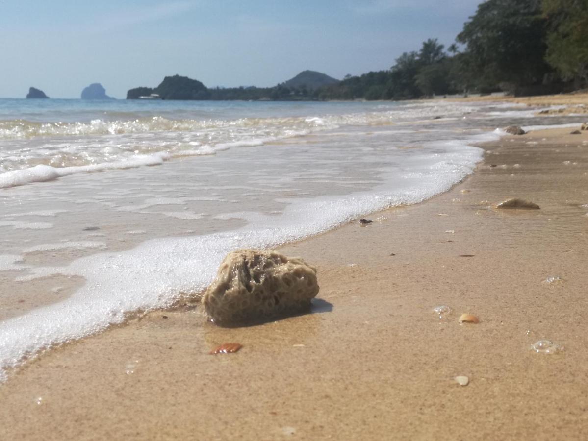 Mr Bao Homestay & Bungalows เกาะยาวน้อย ภายนอก รูปภาพ