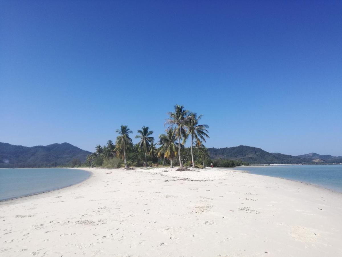 Mr Bao Homestay & Bungalows เกาะยาวน้อย ภายนอก รูปภาพ