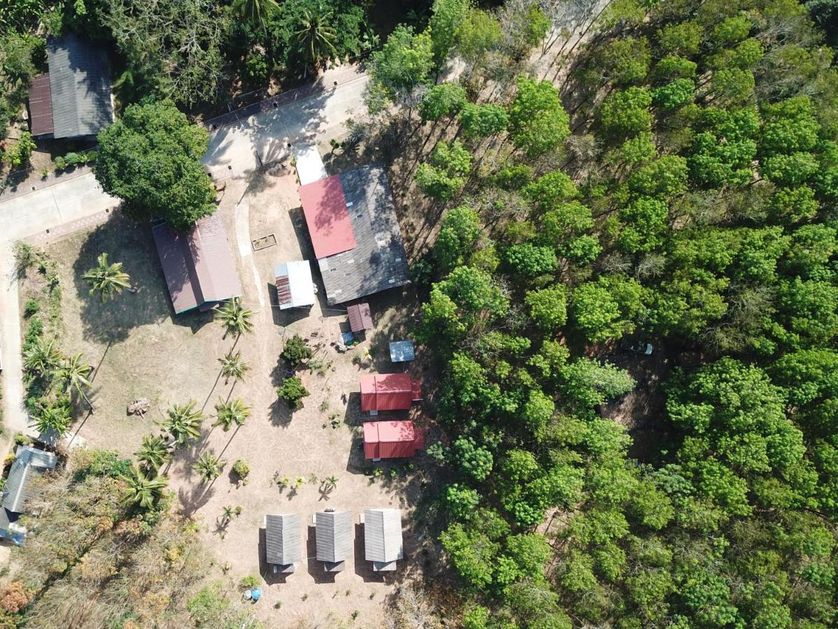 Mr Bao Homestay & Bungalows เกาะยาวน้อย ภายนอก รูปภาพ